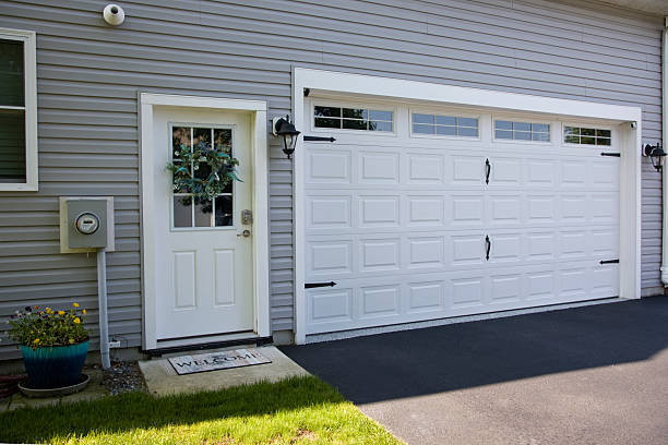 24/7 Emergency Garage Door Panel Replacement experts in Blossburg, PA